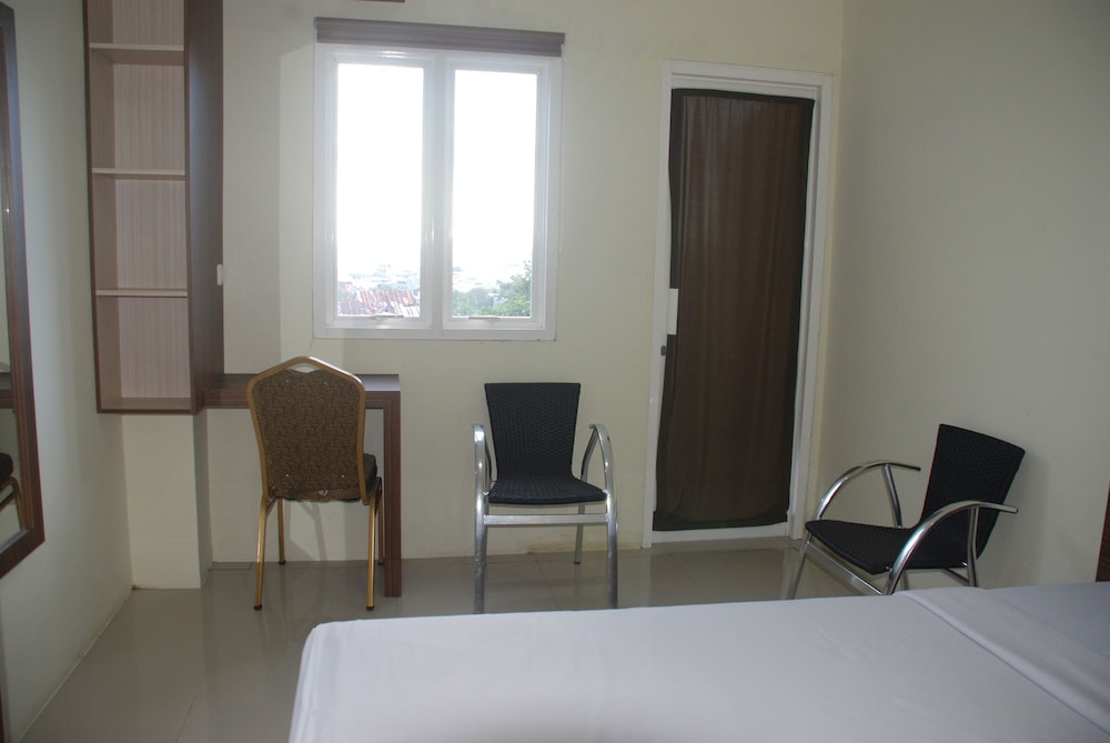 Avon s Residence 9/25