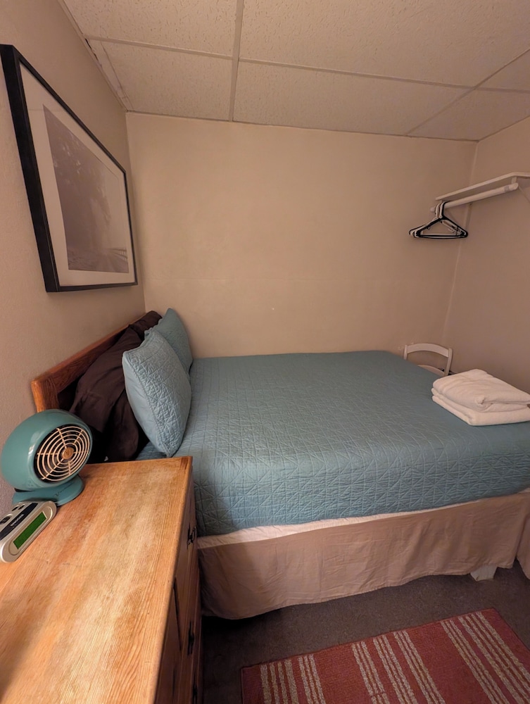 Inn the Clouds Hostel & Inn 75/75