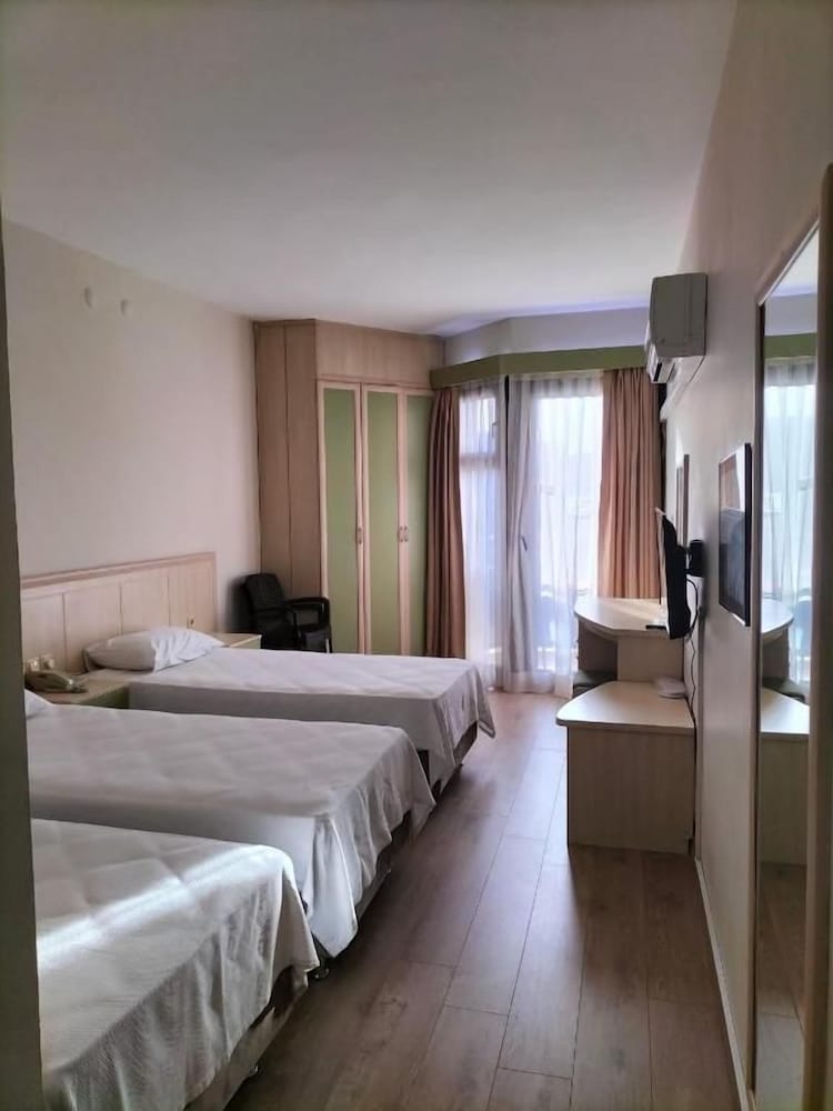 Ridvan Hotel 26/69