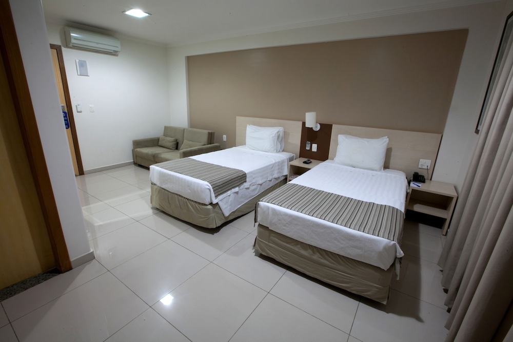 Oitis Hotel 18/63