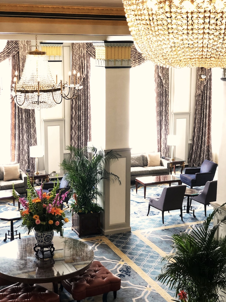 Francis Marion Hotel 46/65