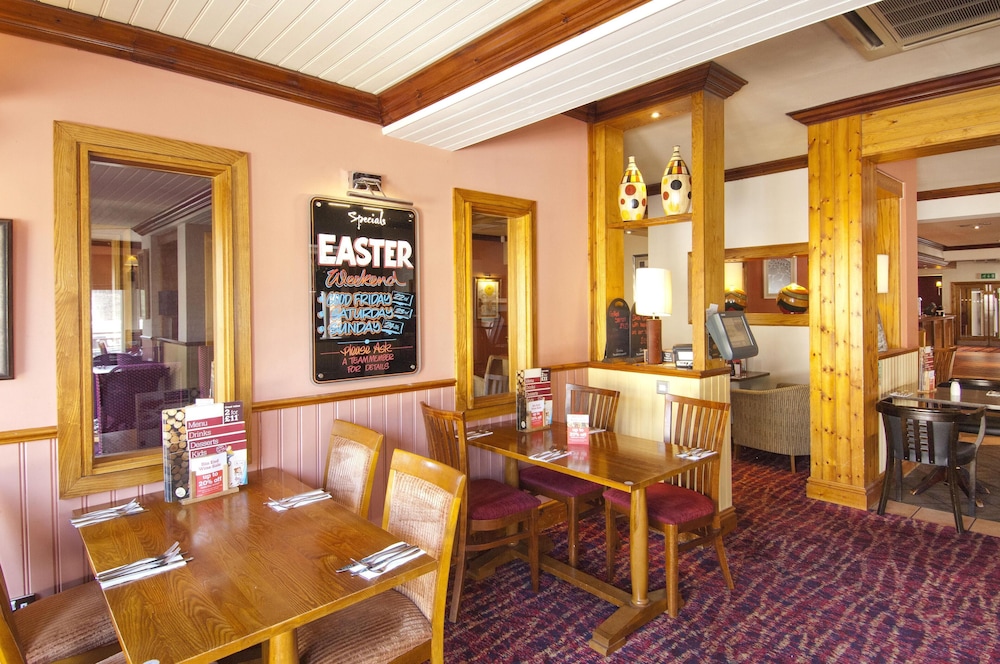 Premier Inn Huddersfield Central 30/36