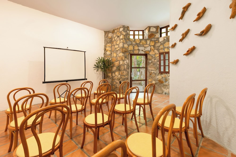 Hotel Santa Fe Puerto Escondido 35/50