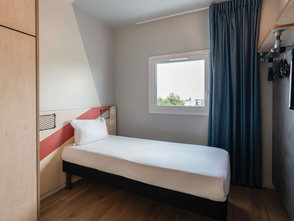 Ibis Budget Villemomble 27/52