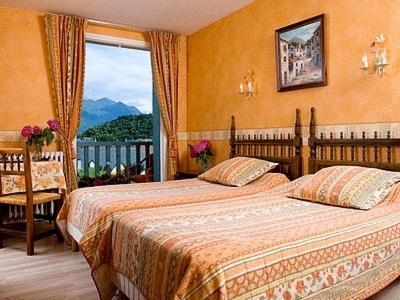 HOTEL LES CIMES 5/24