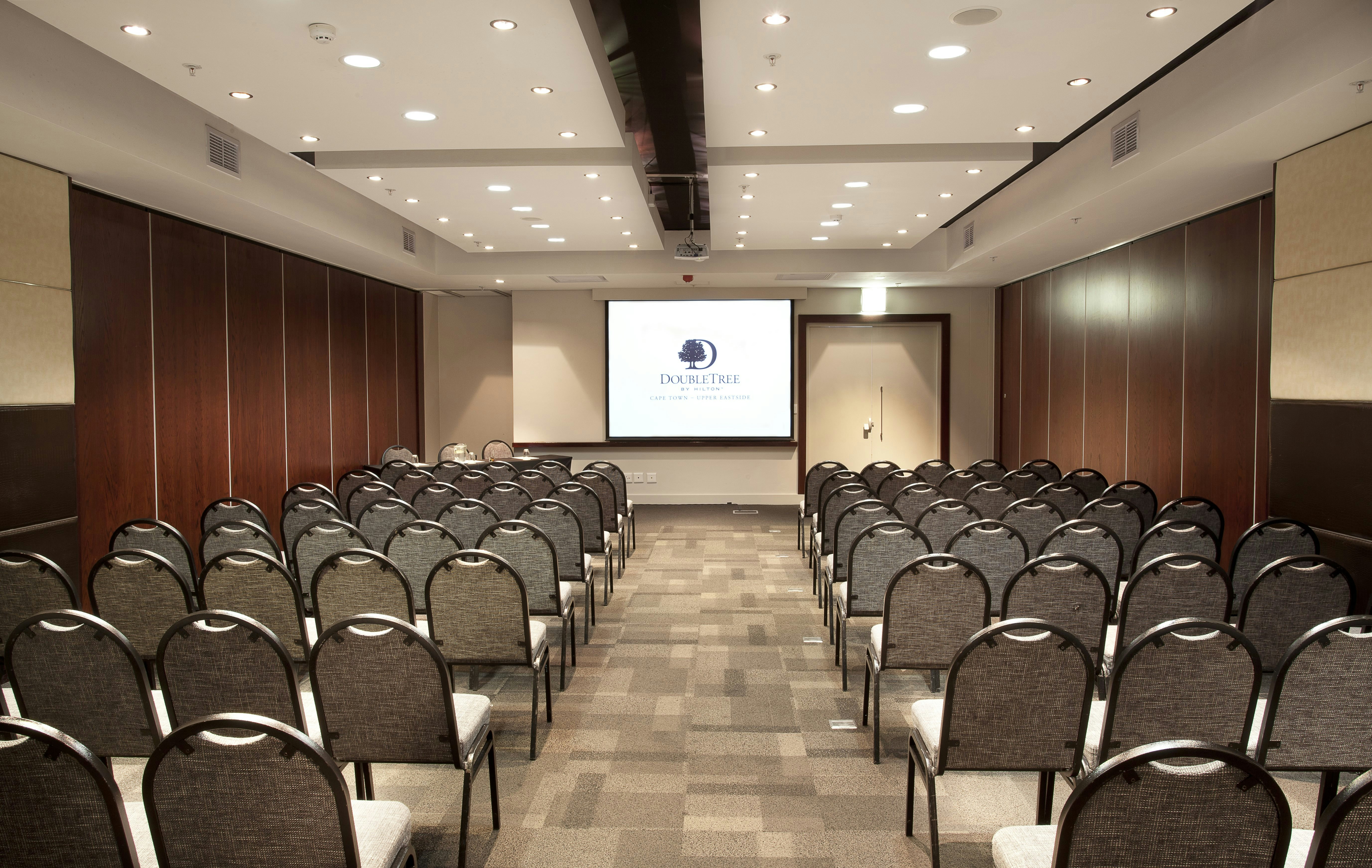 Doubletree By Hilton Cape Town - Upper Eastside 35/50