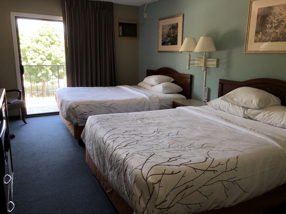 Canadas Best Value Inn Suites Castlegar 21/38