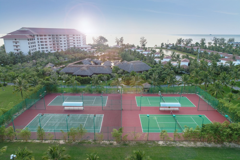 Melia Vinpearl Cam Ranh Beach Resort 2/74