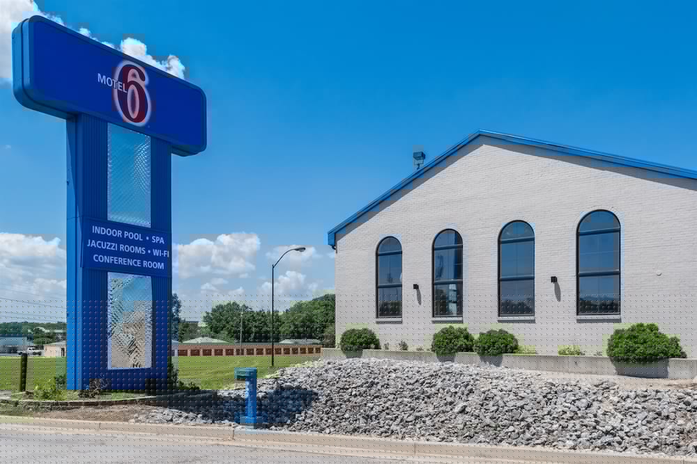 Motel6 Richmond, IN 3/40
