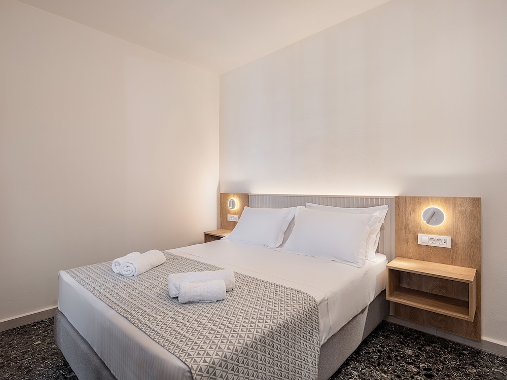 Casa D Irene Deluxe Hotel 10/50