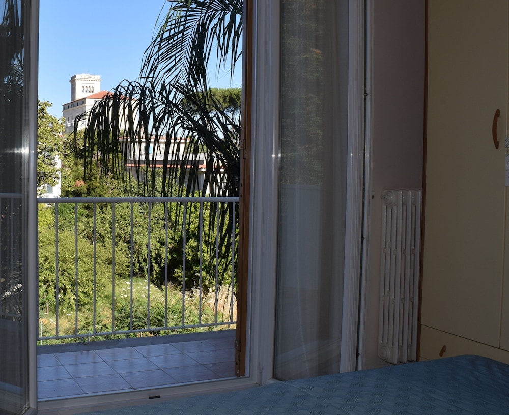 Casa Di Meglio Hotel 67/69