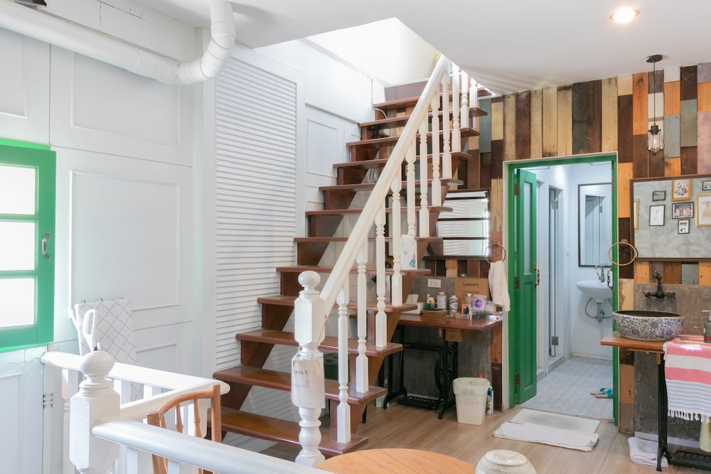 Ratana Boutique Hostel 2/18