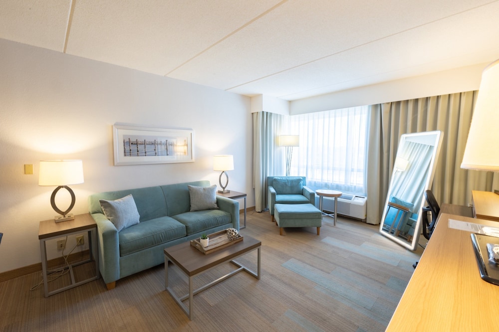 Holiday Inn Manahawkin/Long Beach Island 47/73