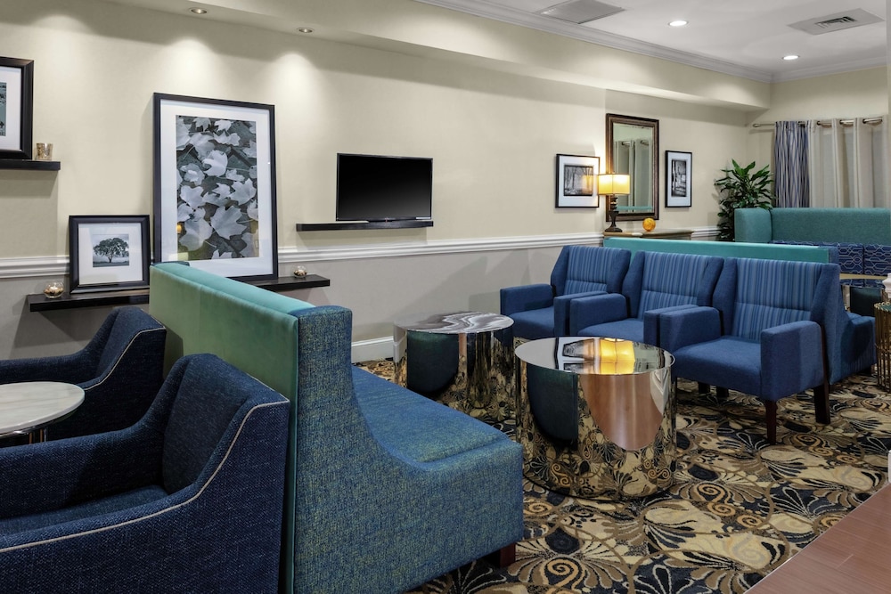 Hampton Inn & Suites Concord/Charlotte 50/57