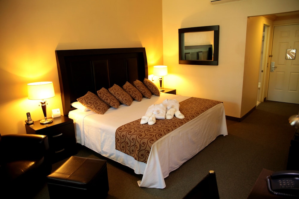 Hotel Real del Bosque 10/36