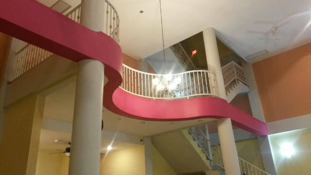 Maya Bella Downtown Hotel 6/50