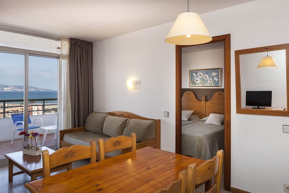 Xons Platja Hotel Apartaments 47/73