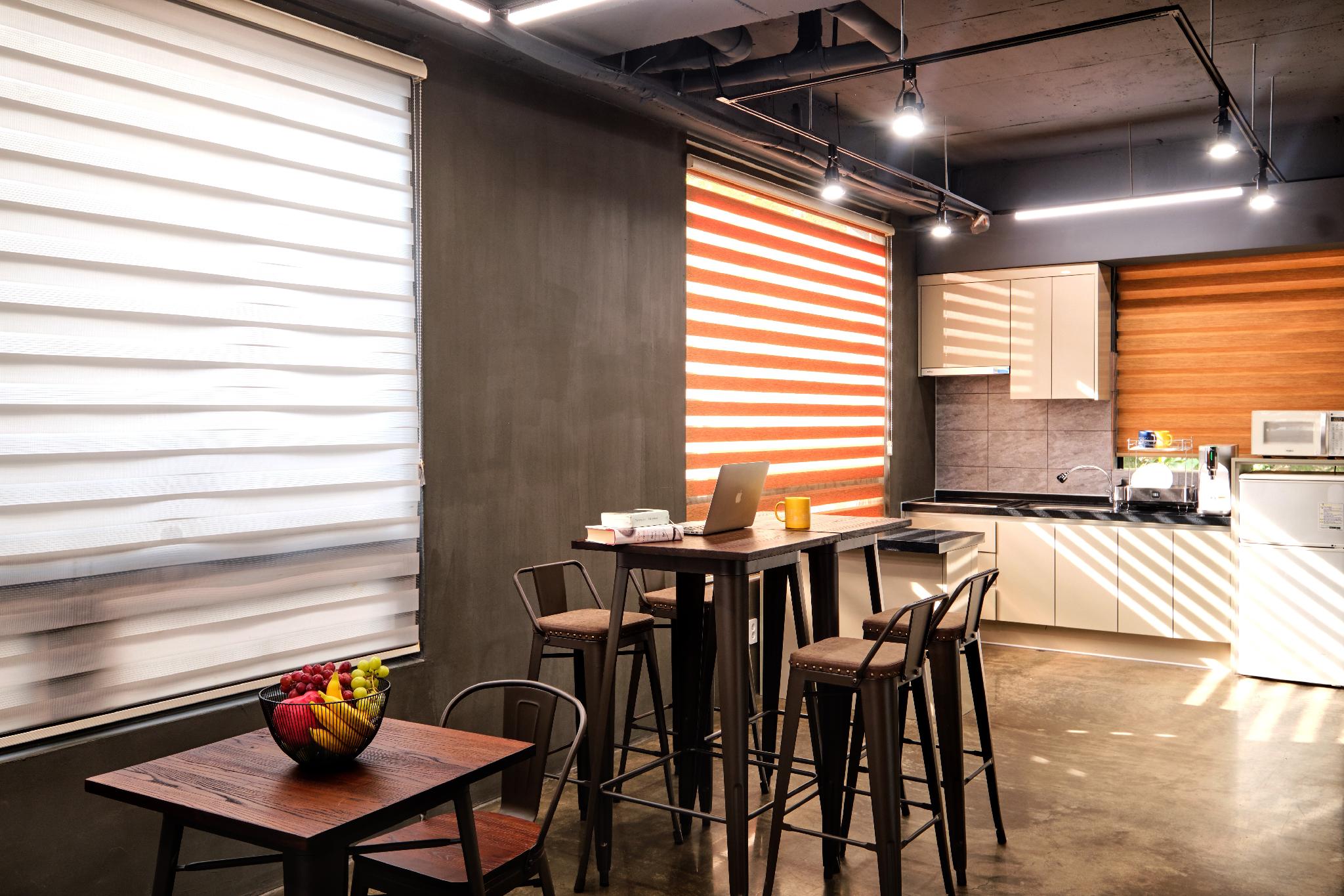 Chason M Dongdaemun 38/44