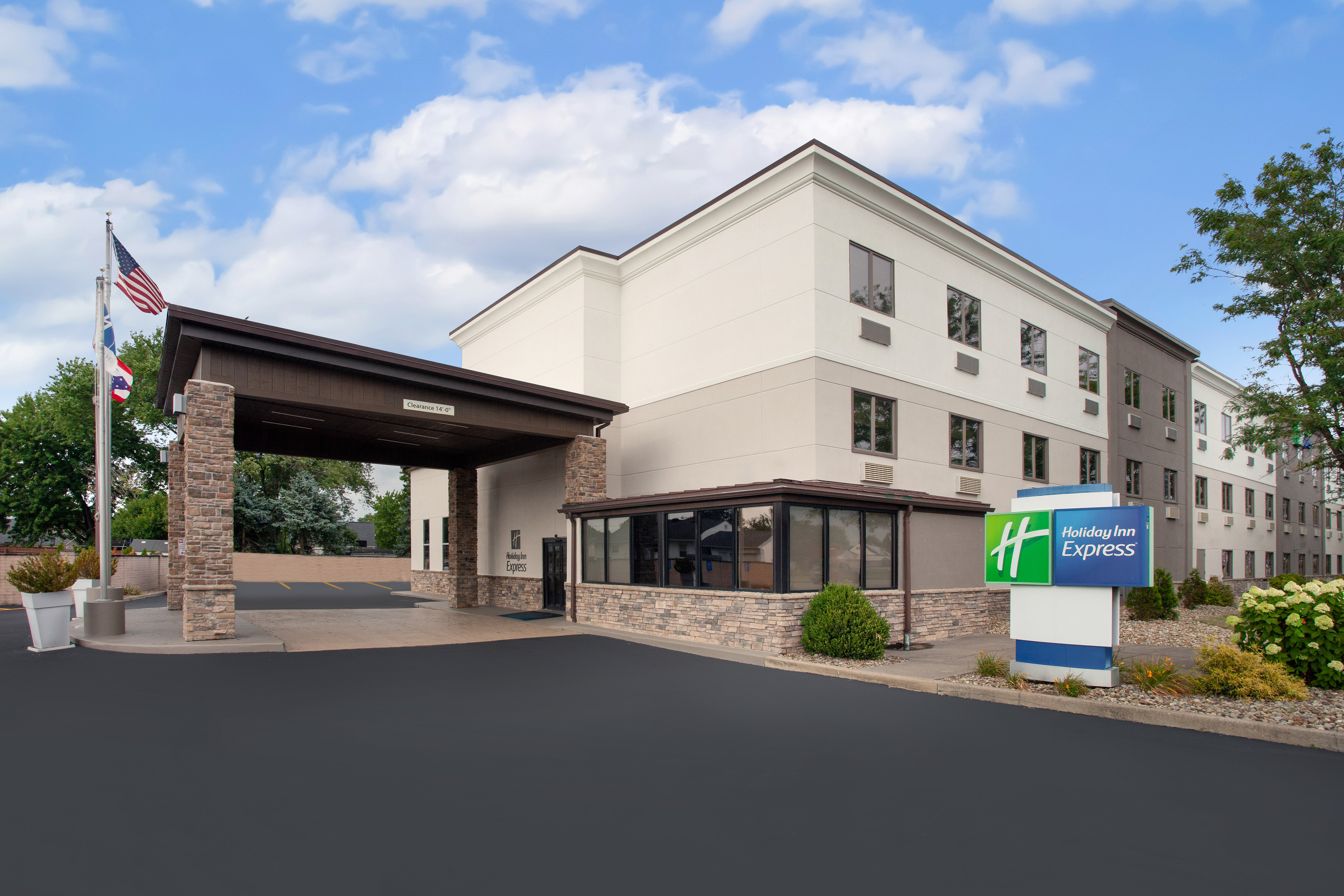 Holiday Inn Express Cleveland Airport Brookpark 4/50