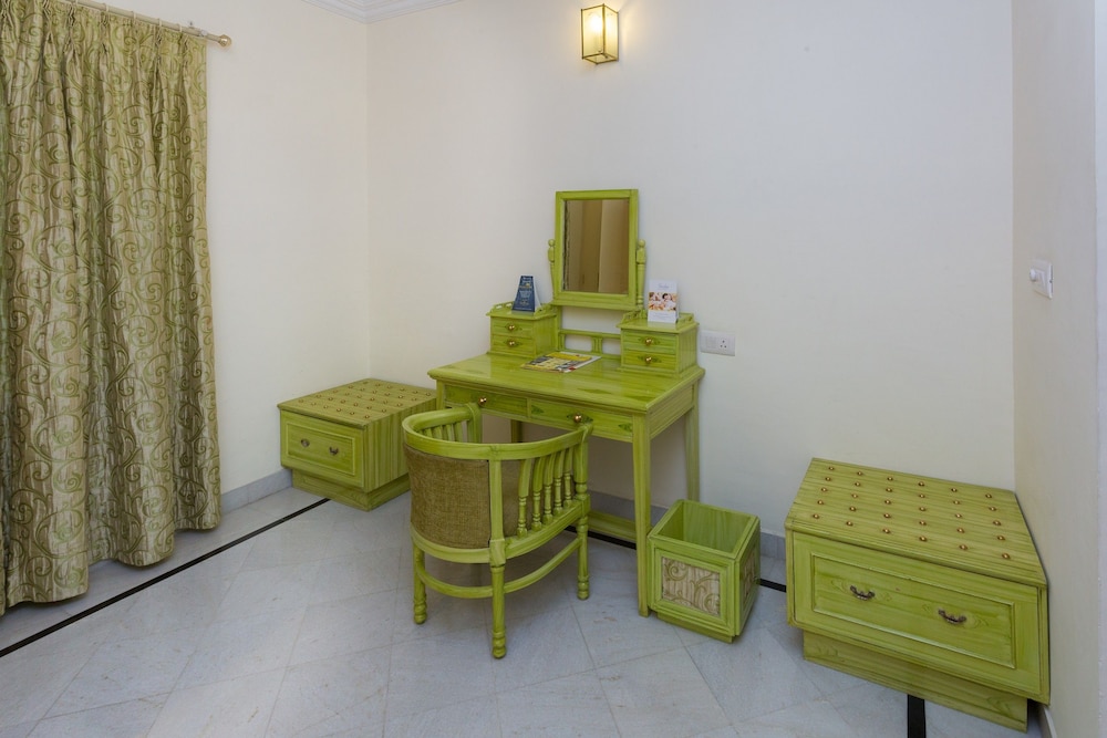 GARDEN HOTEL 30/48