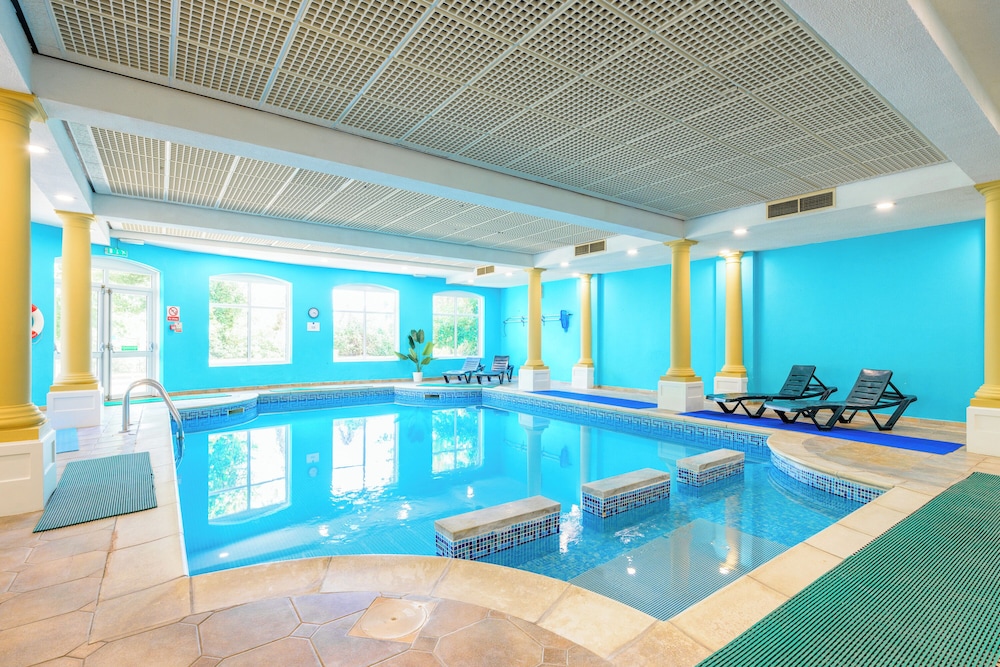 Abbey Lawn Hotel 42/64