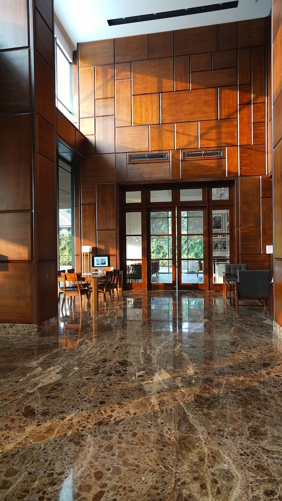 Veranda Serviced Residence @ Puri 5/74