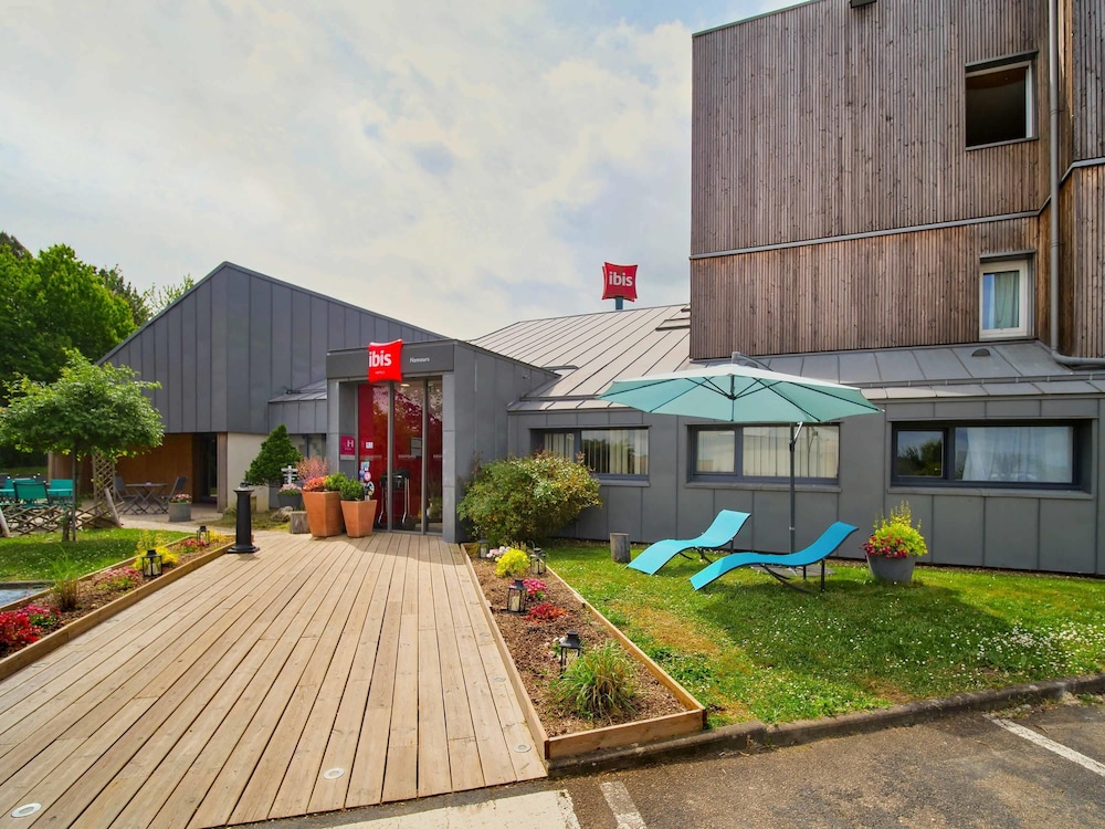 Ibis Nemours 8/69