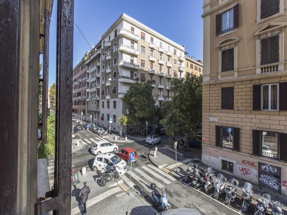 Al 7 Small Luxury Rooms 28/31