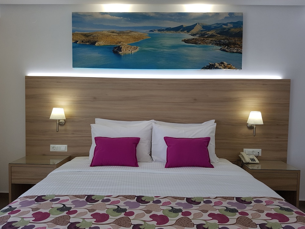 Astra Village & Suites 31/63