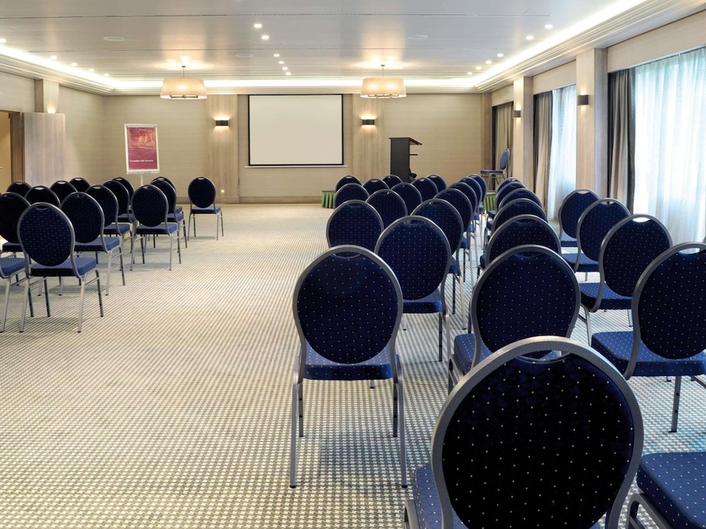 Mercure Luxembourg Kikuoka Golf and Spa 37/46
