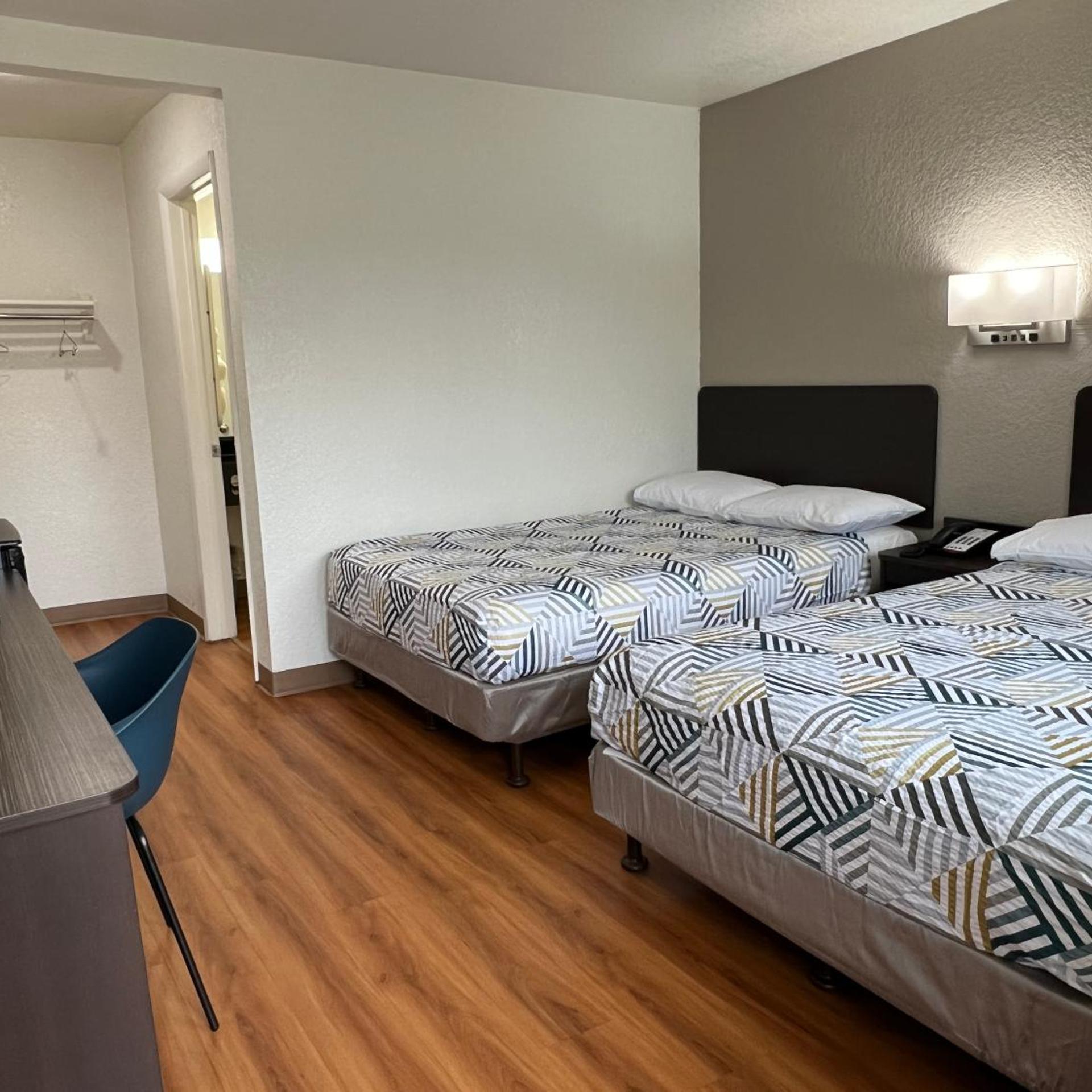 غرفة رباعية، Motel6 Longview, TX 3/10
