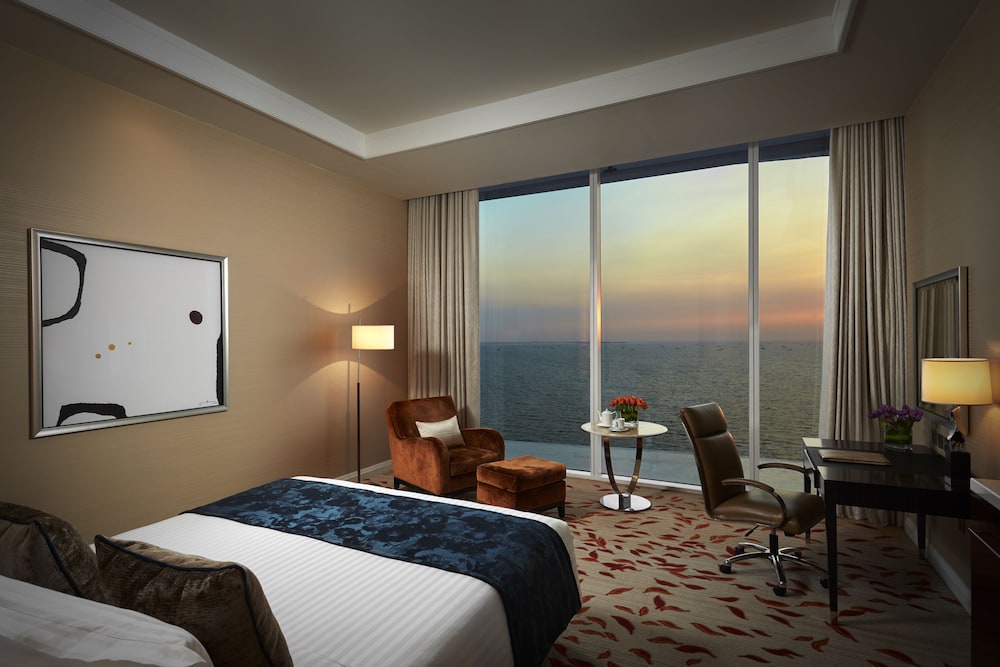 Solaire Resort Entertainment City 7/66