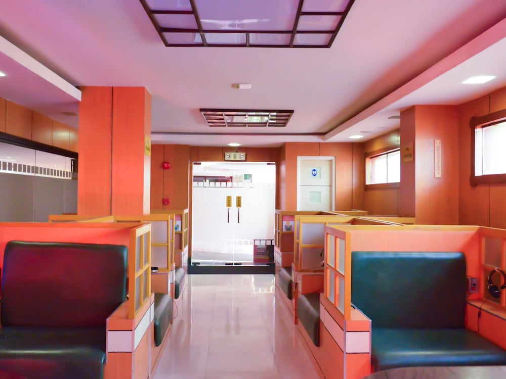 Hotel Sogo Wood Street Pasay 29/41