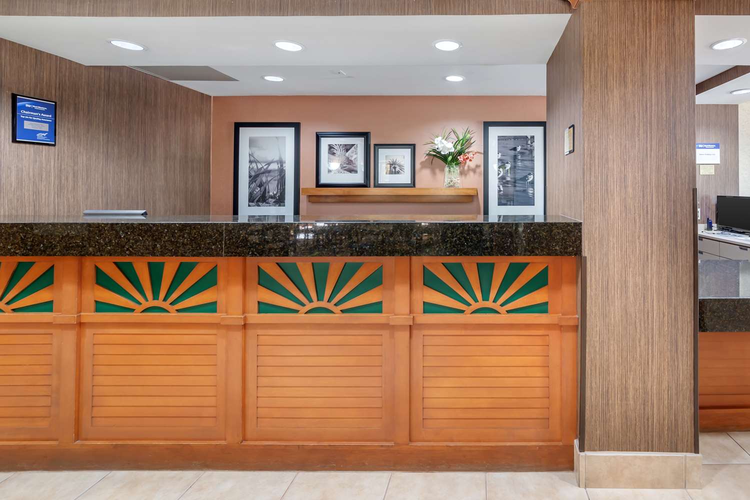 Best Western Plus Kendall Hotel & Suites 5/16