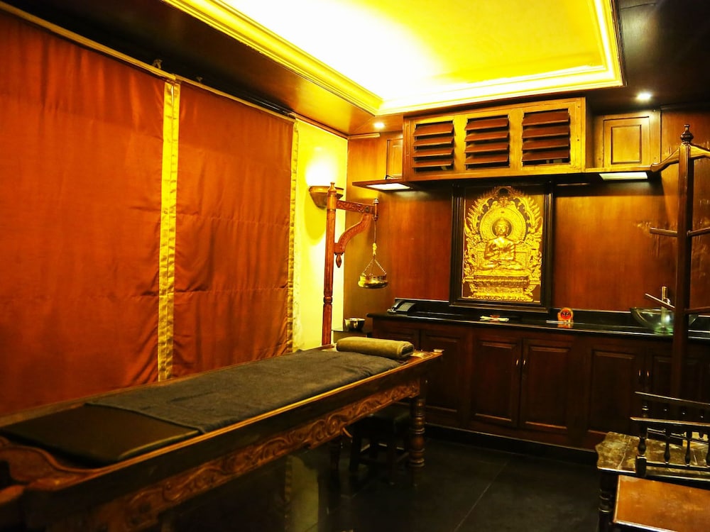Anandha Inn Pondicherry 20/48