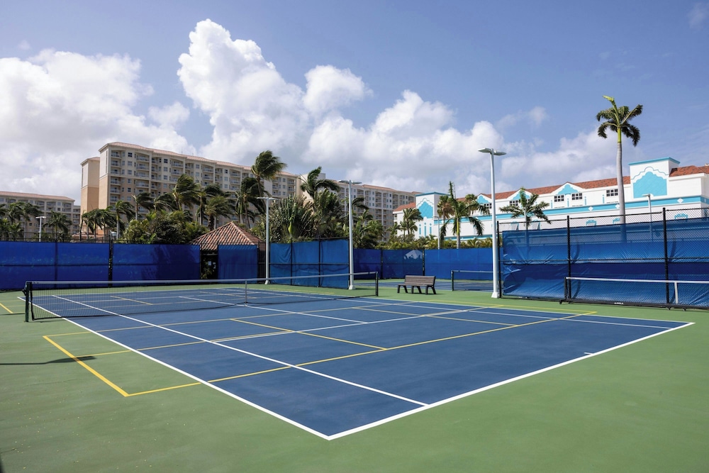 Marriotts Aruba Surf Club 37/68