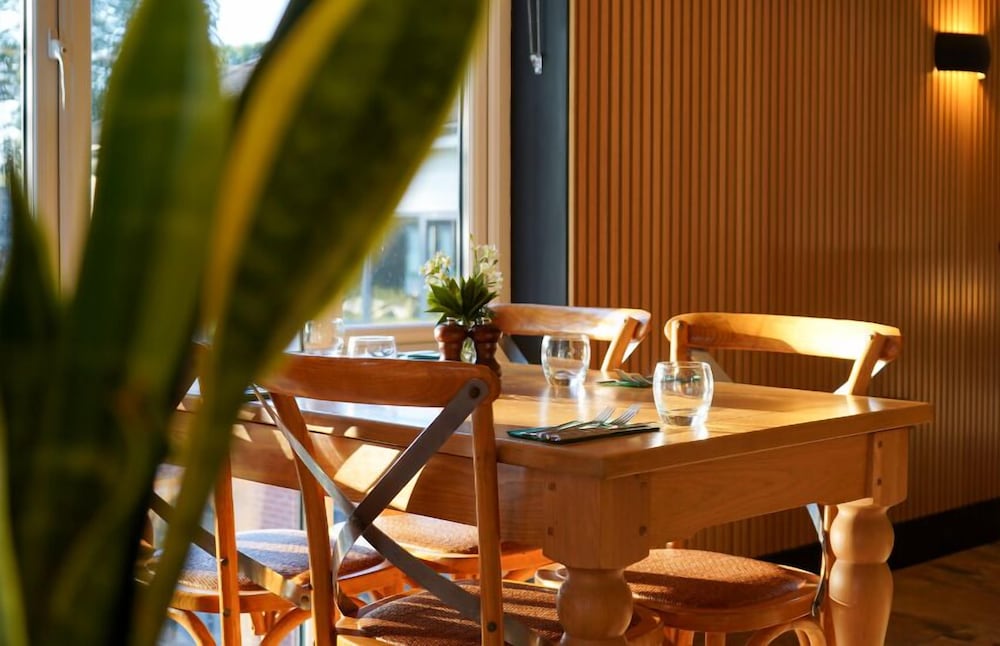 All Saints Hotel 43/60