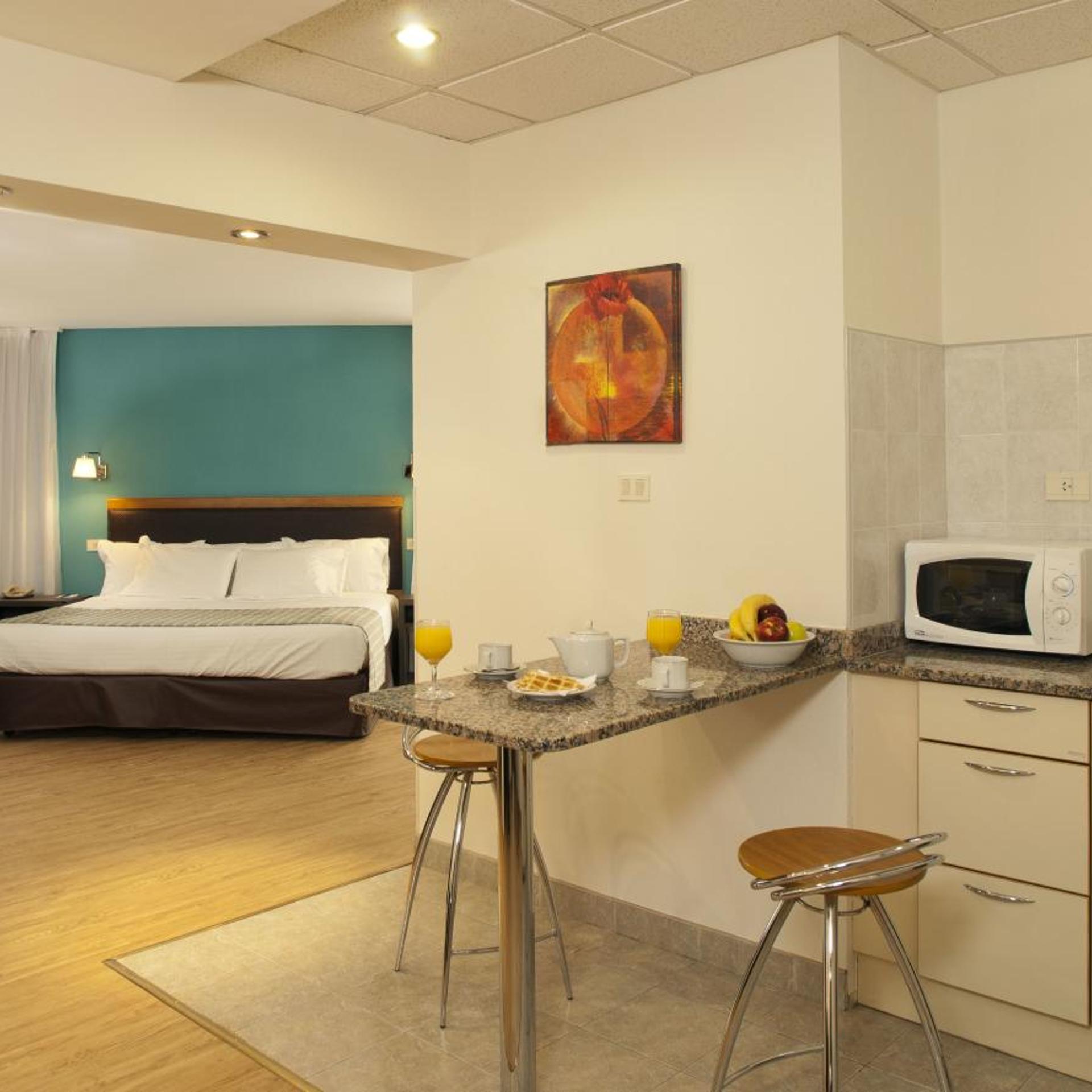 Land Express Neuquen Hotel 11/26