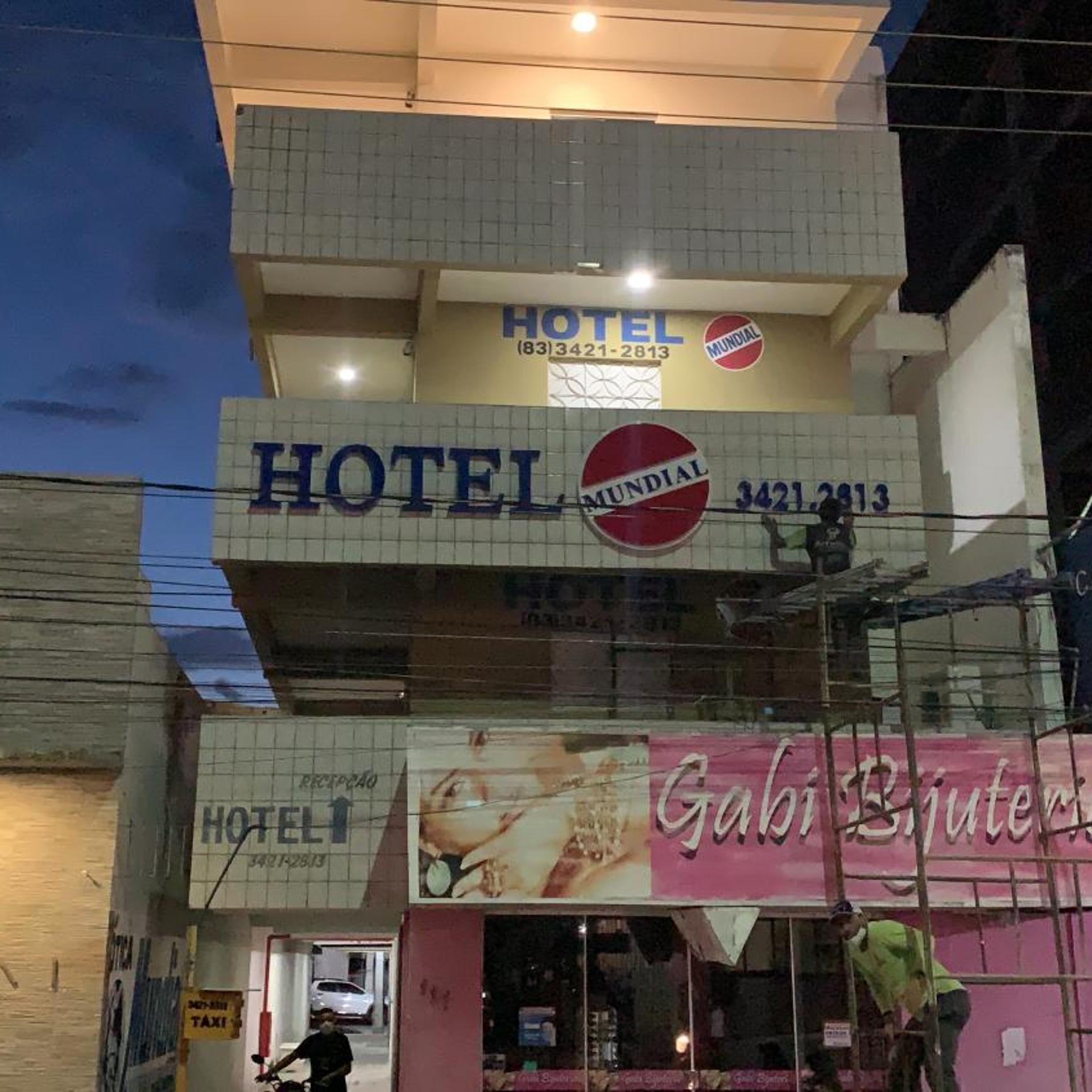 Hotel Mundial 3/36