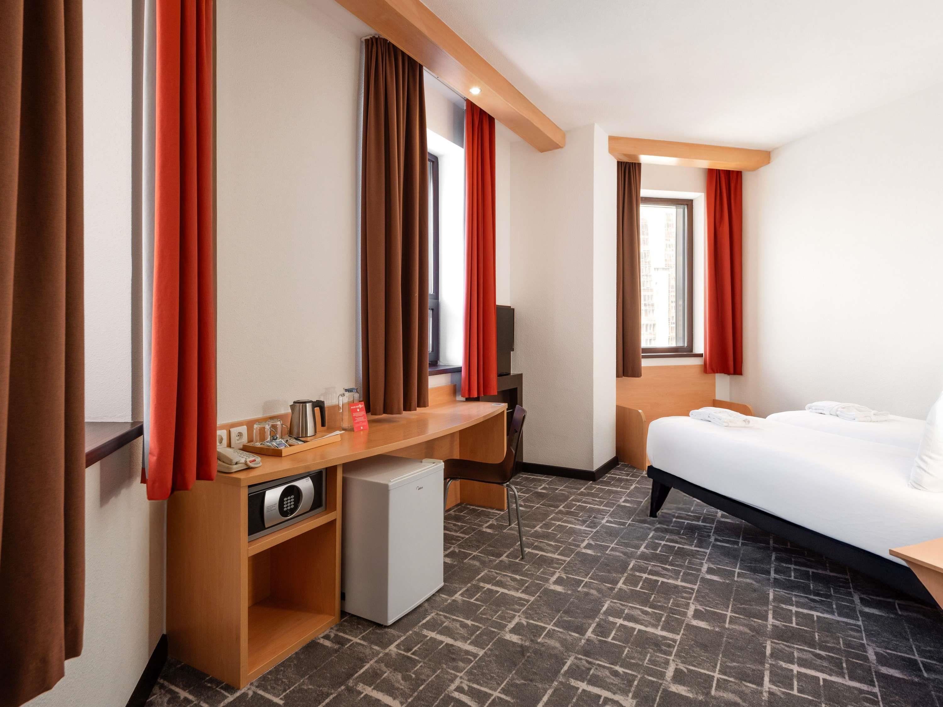 Room, Twin Beds, City View, Ibis Astana Hotel 10/10