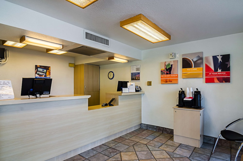 Motel6 Barstow, CA 10/57
