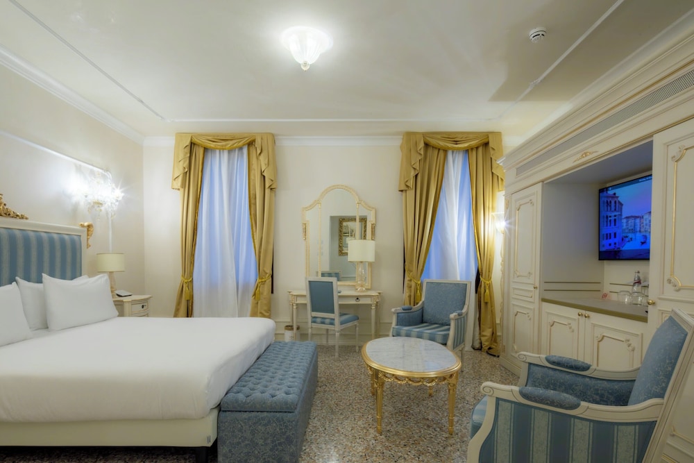 SUPERIOR, DOUBLE BED