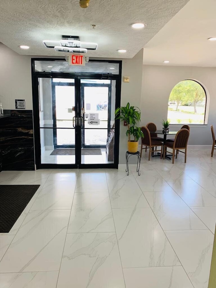 Americas Best Value Inn La Porte 34/46