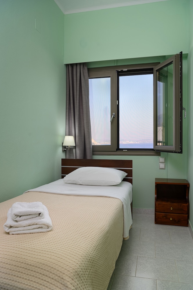 Avra Hotel 16/44