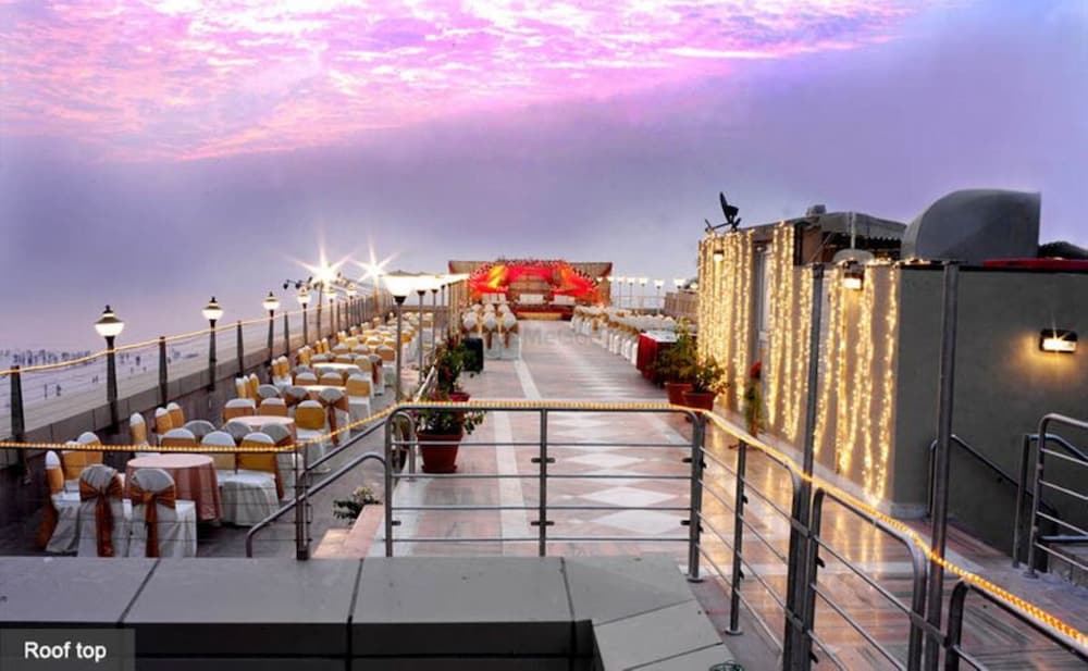 Ramada Plaza Palm Grove 43/54