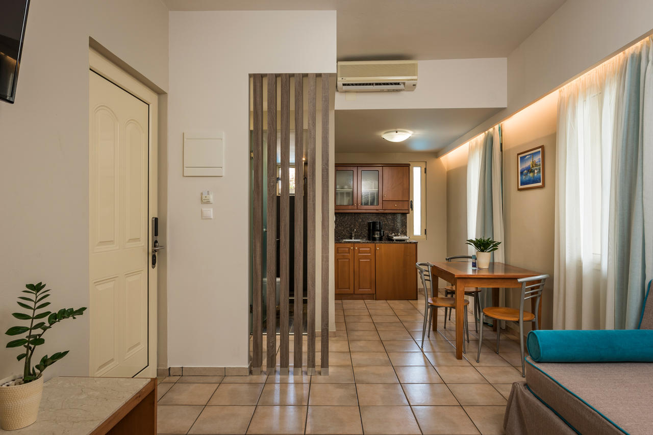 Elotis Suites 35/39