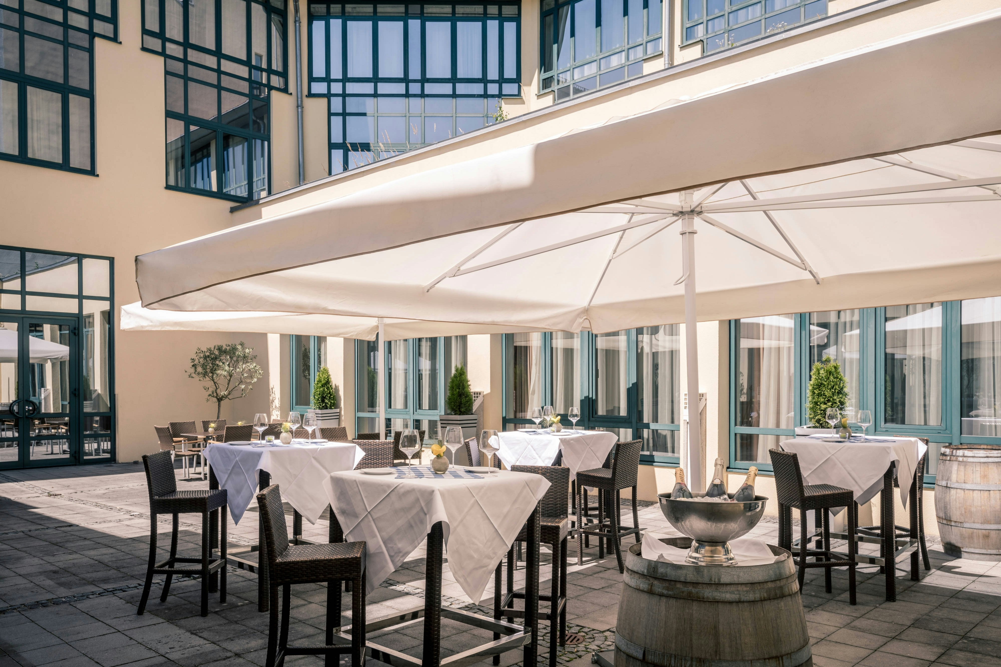 Munich Airport Marriott Hotel 60/80