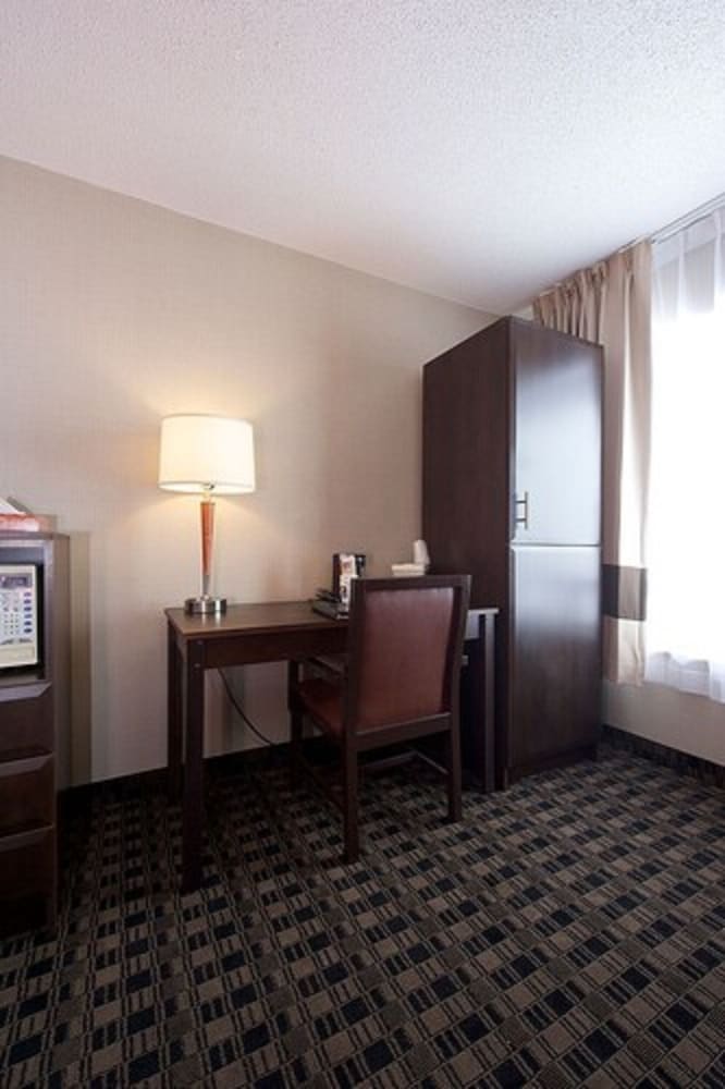 Comfort Inn Midland 11/42