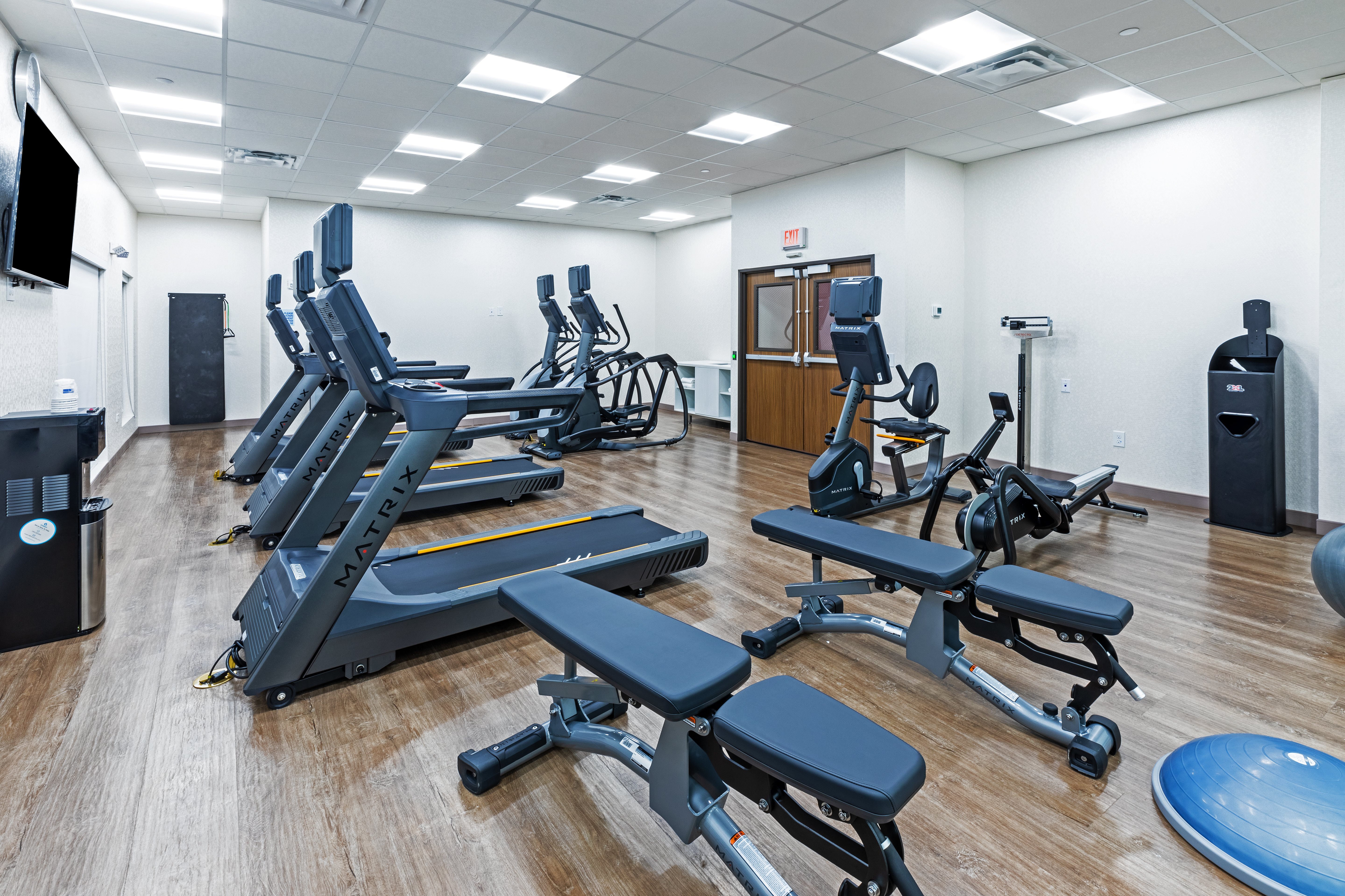 Holiday Inn Express & Suites Houston - N Downtown 32/48