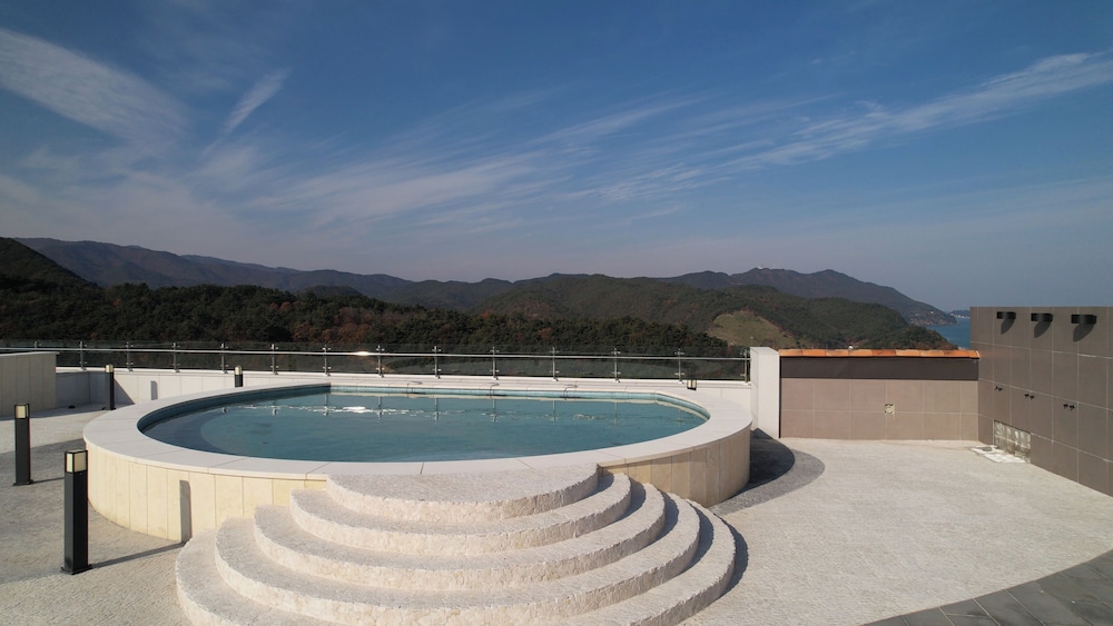 Hotel Withus Jeongdongjin 45/48